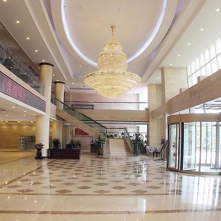 Weishi International Hotel Qing Zhou Buitenkant foto